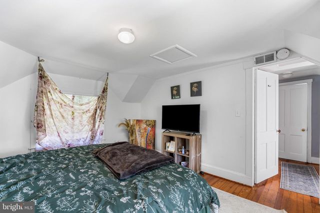 1903 OLD COURT RD, Baltimore, MD 21204