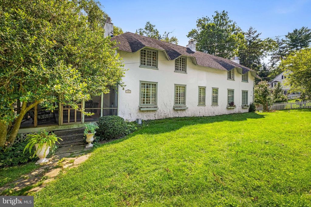 1903 OLD COURT RD, Baltimore, MD 21204