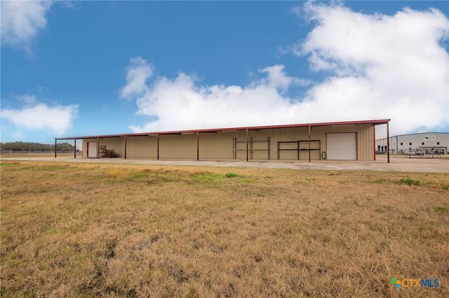 409 Enterprise Drive, Victoria, TX 77905