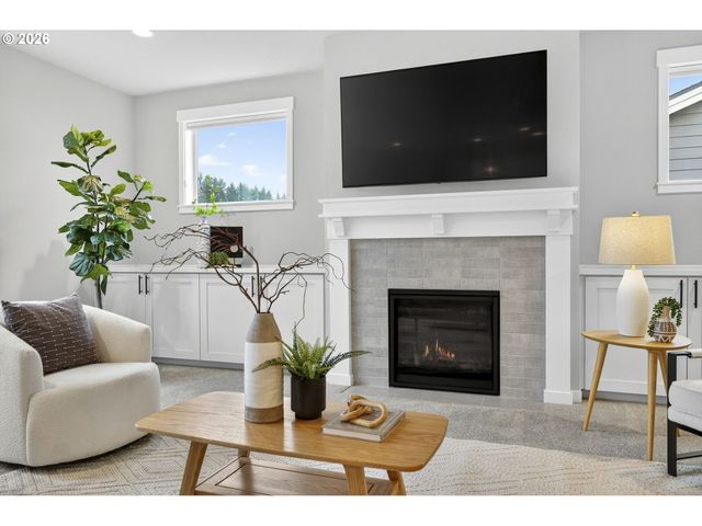 16332 EARHART Ave, Oregon City, OR 97045