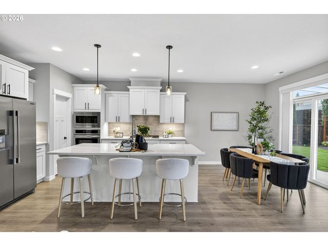 16332 EARHART Ave, Oregon City, OR 97045