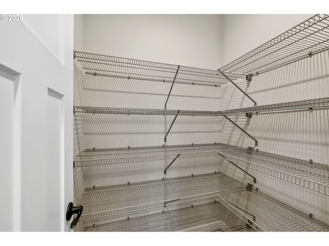 16332 EARHART Ave, Oregon City, OR 97045