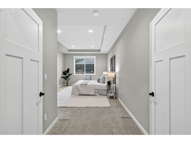 16332 EARHART Ave, Oregon City, OR 97045