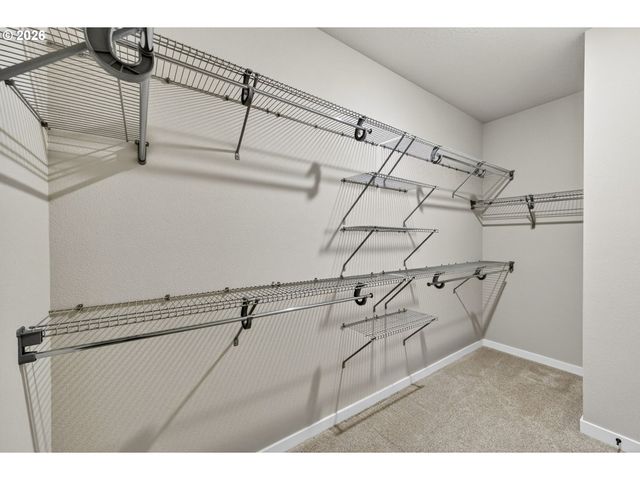 16332 EARHART Ave, Oregon City, OR 97045