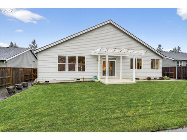 16332 EARHART Ave, Oregon City, OR 97045