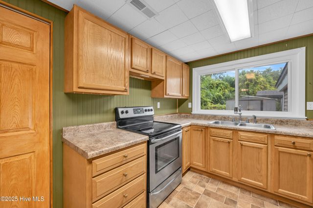 6201 Carolina Beach Road, Wilmington, NC 28412