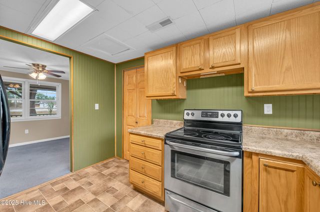 6201 Carolina Beach Road, Wilmington, NC 28412