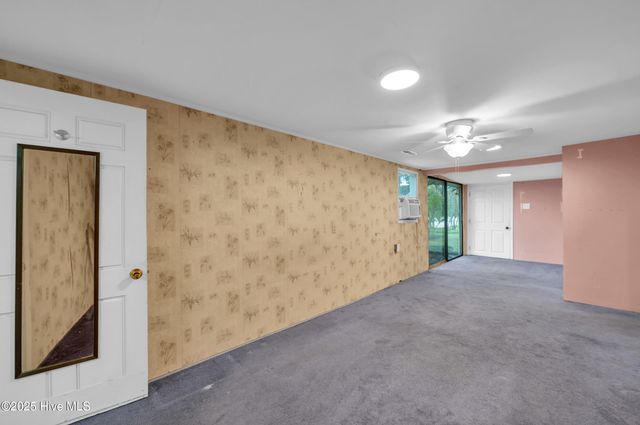 6201 Carolina Beach Road, Wilmington, NC 28412