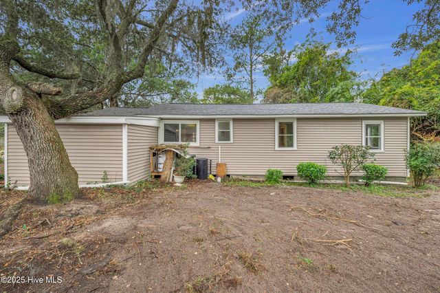 6201 Carolina Beach Road, Wilmington, NC 28412