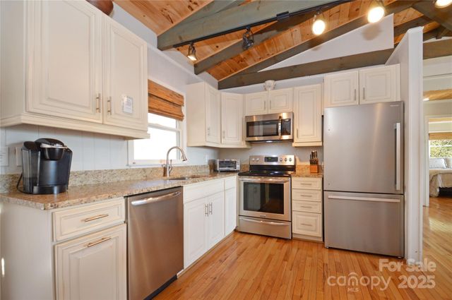 8007 Cloud Forest Lane B, C, D, Blowing Rock, NC 28605