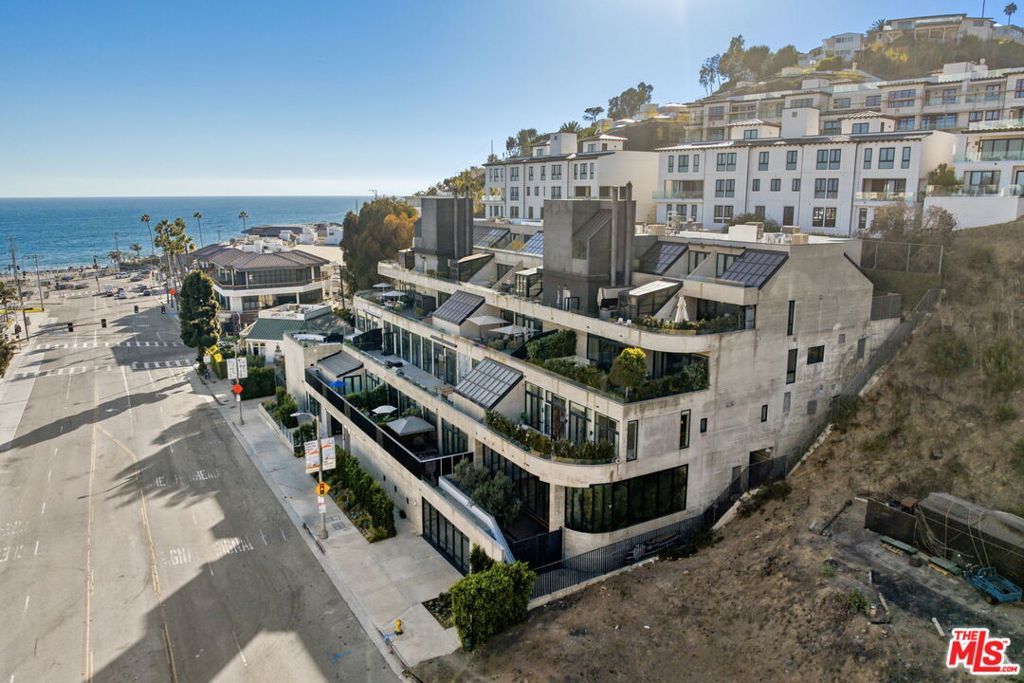 17351 W Sunset Boulevard 3C, Pacific Palisades, CA 90272 — photo 2