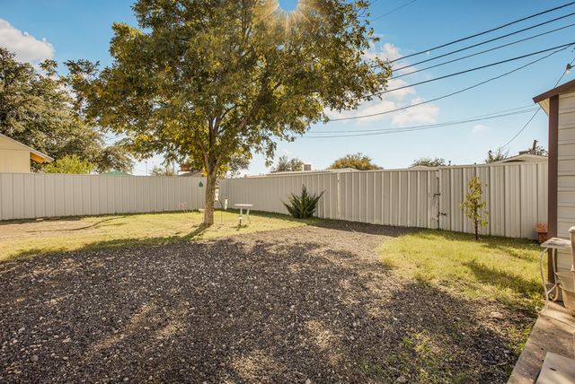 1211 Emerald Ave, Odessa, TX 79761