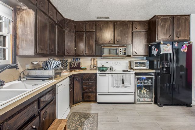 1211 Emerald Ave, Odessa, TX 79761