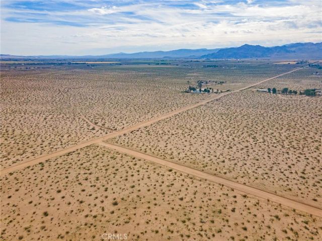 123 Grafton Dr, Newberry Springs, CA 92365