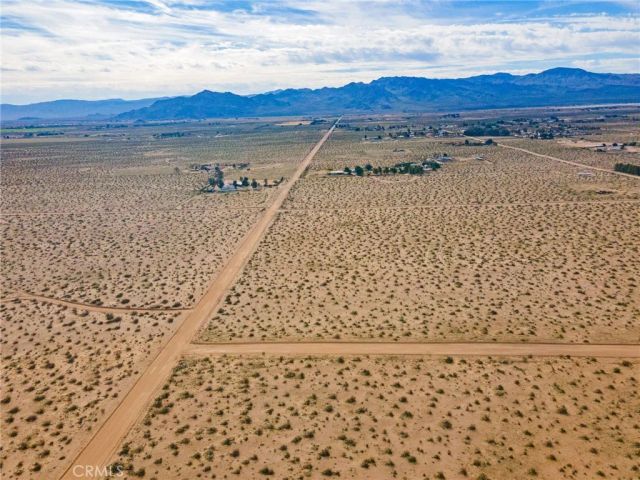 123 Grafton Dr, Newberry Springs, CA 92365