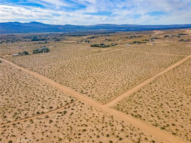 123 Grafton Dr, Newberry Springs, CA 92365