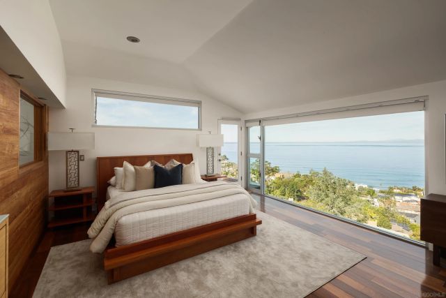 1642 Valdes Dr., La Jolla, CA 92037