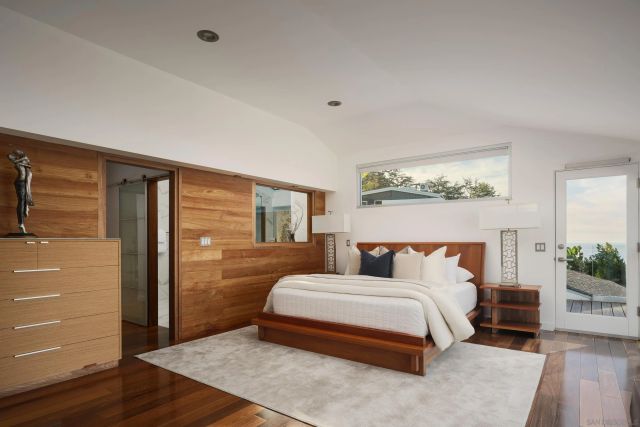 1642 Valdes Dr., La Jolla, CA 92037