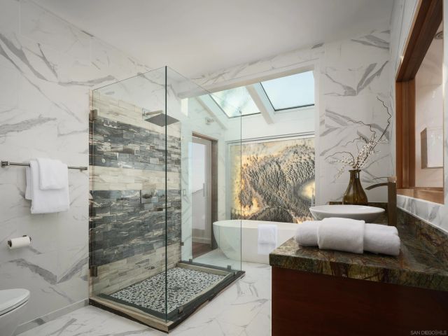 1642 Valdes Dr., La Jolla, CA 92037