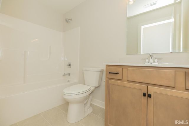 4914 Alaina Drive, Newburgh, IN 47630