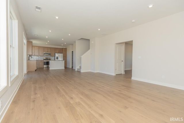 4914 Alaina Drive, Newburgh, IN 47630