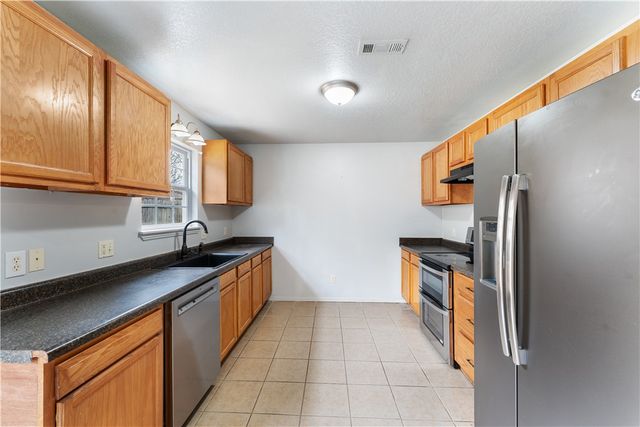 1950 Sweetwater Ranch Avenue, Springdale, AR 72764