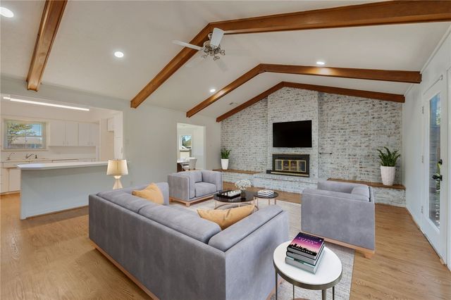 3802 Sunnybrook Lane, Bryan, TX 77802