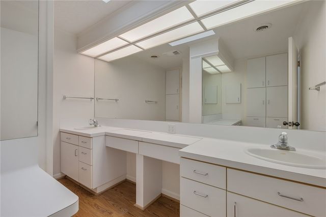 3802 Sunnybrook Lane, Bryan, TX 77802