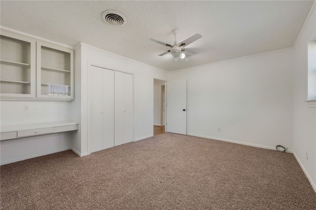 3802 Sunnybrook Lane, Bryan, TX 77802