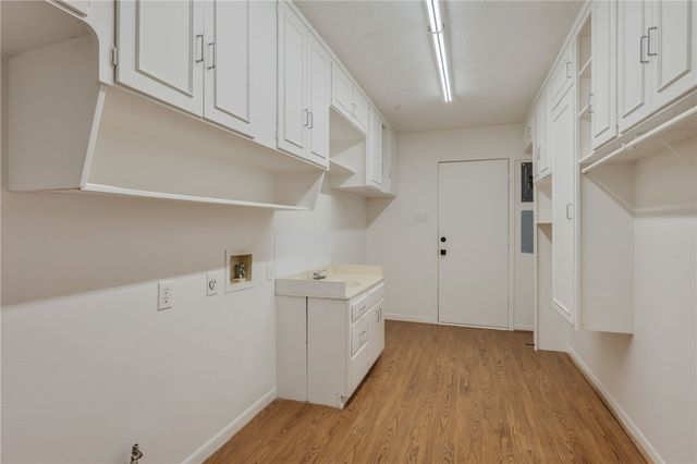 3802 Sunnybrook Lane, Bryan, TX 77802