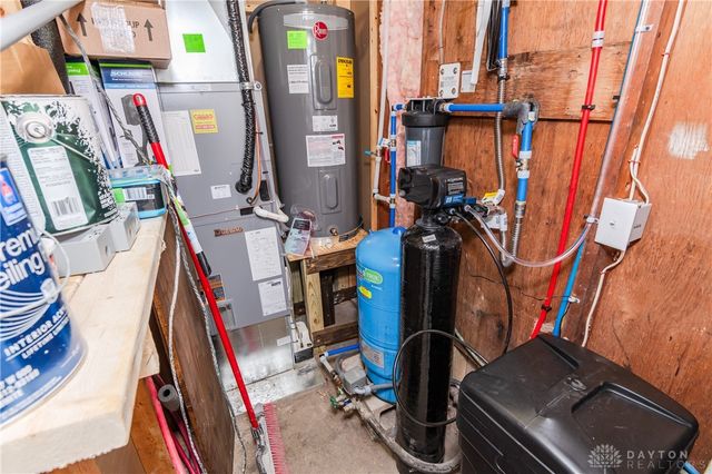 500 Beach Drive, Medway, OH 45341