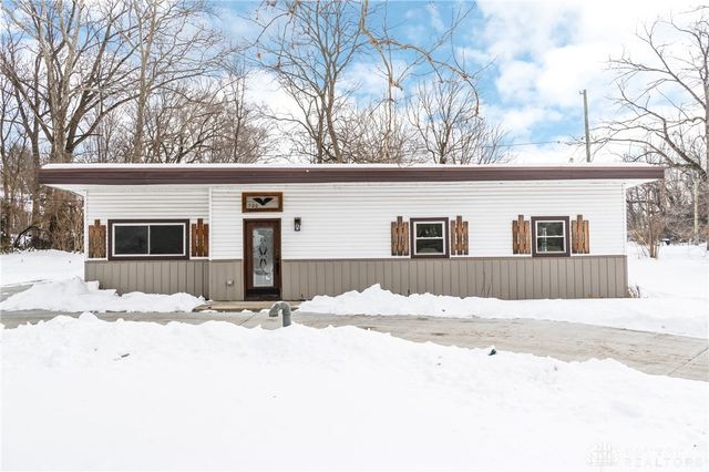 500 Beach Drive, Medway, OH 45341