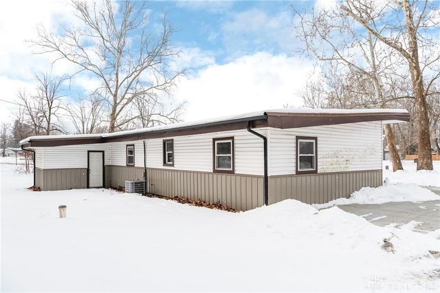 500 Beach Drive, Medway, OH 45341