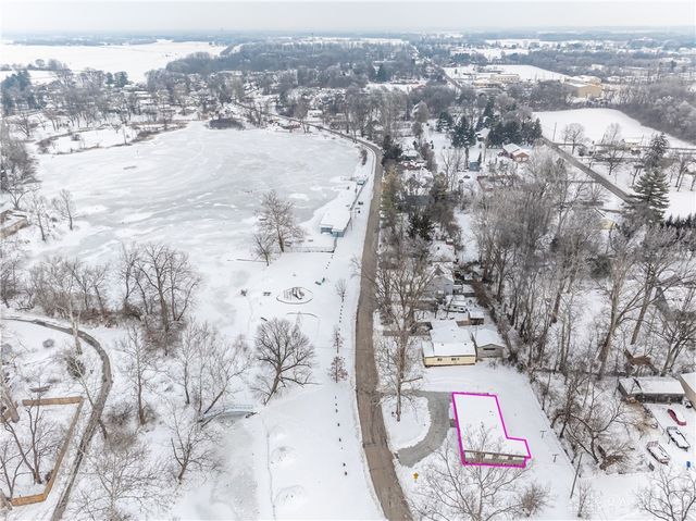 500 Beach Drive, Medway, OH 45341