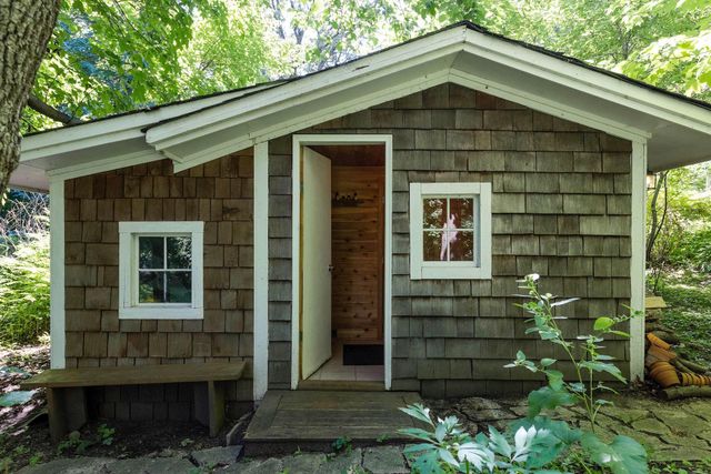 19155 Ramsey Road, Deephaven, MN 55391