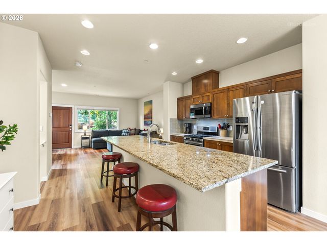 29106 Sw COSTA Cir W, Wilsonville, OR 97070