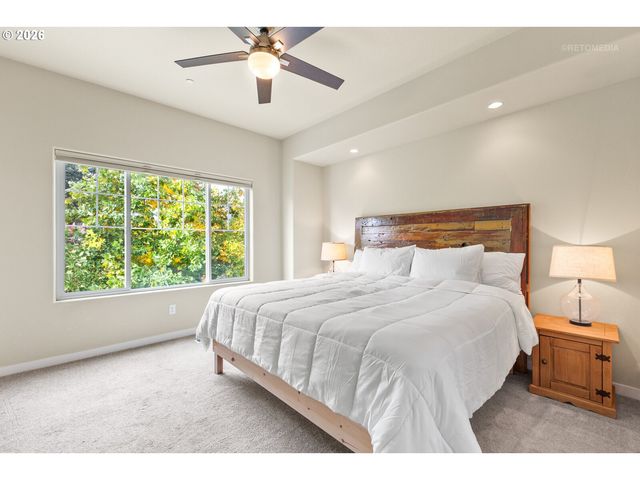 29106 Sw COSTA Cir W, Wilsonville, OR 97070