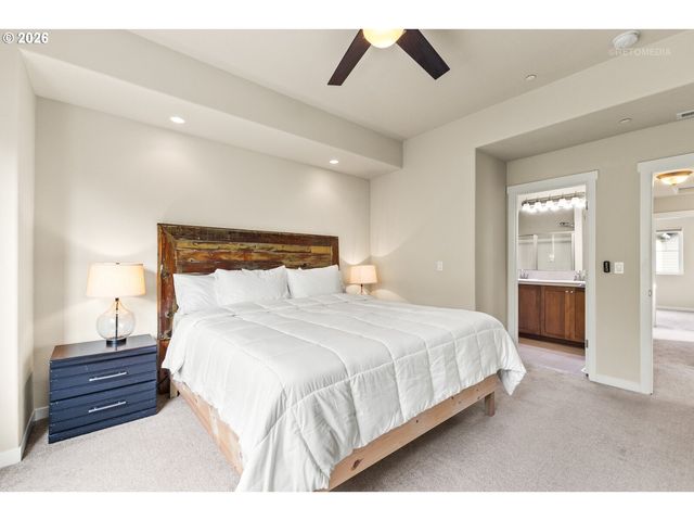 29106 Sw COSTA Cir W, Wilsonville, OR 97070