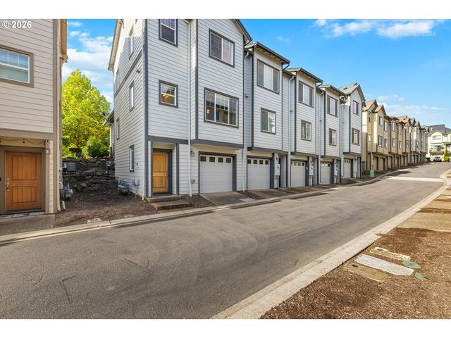 29106 Sw COSTA Cir W, Wilsonville, OR 97070