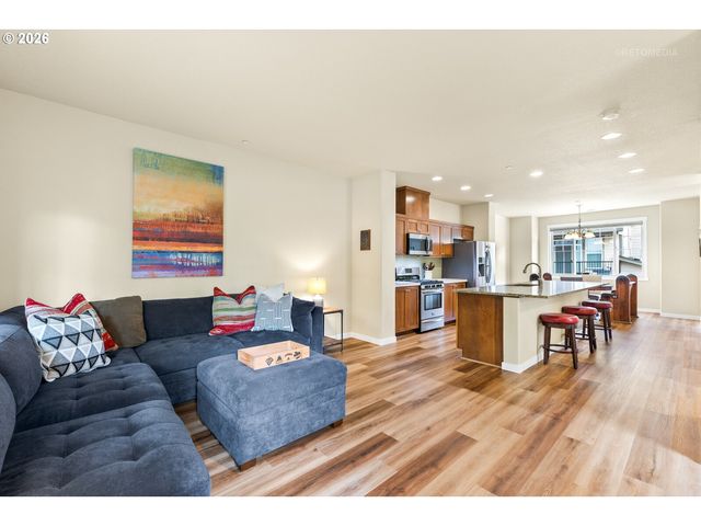 29106 Sw COSTA Cir W, Wilsonville, OR 97070
