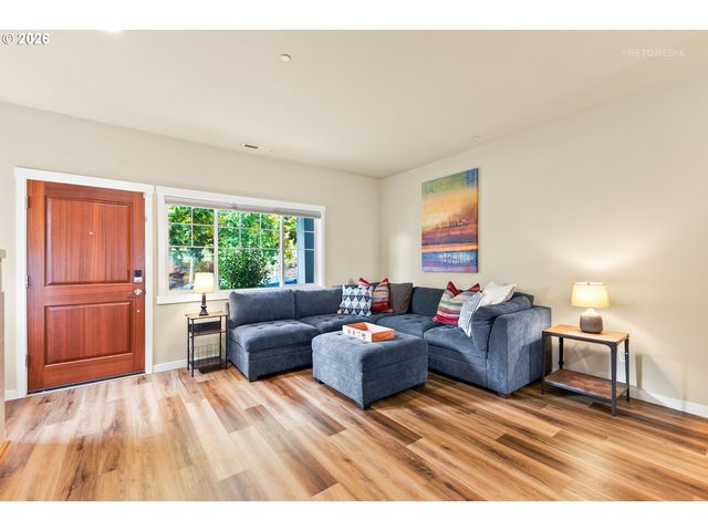 29106 Sw COSTA Cir W, Wilsonville, OR 97070
