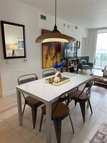 1300 Brickell Bay Dr 807, Miami, FL 33131