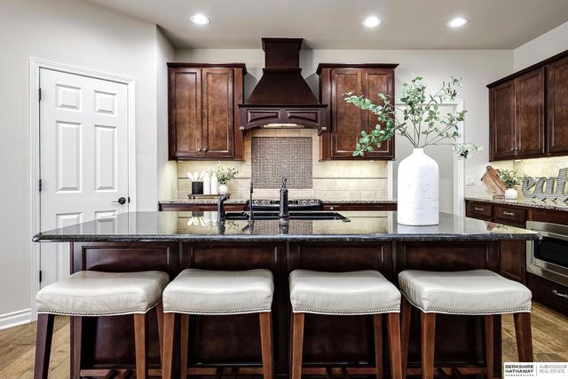 1514 S 198th Avenue, Omaha, NE 68130