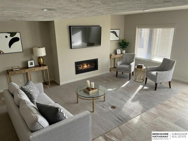 1514 S 198th Avenue, Omaha, NE 68130