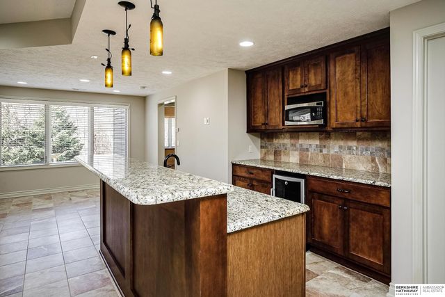 1514 S 198th Avenue, Omaha, NE 68130