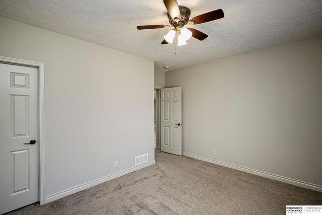 1514 S 198th Avenue, Omaha, NE 68130