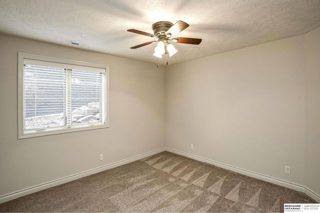 1514 S 198th Avenue, Omaha, NE 68130