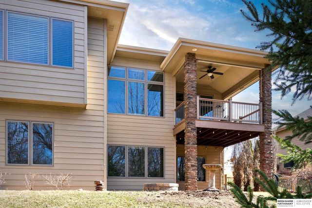 1514 S 198th Avenue, Omaha, NE 68130