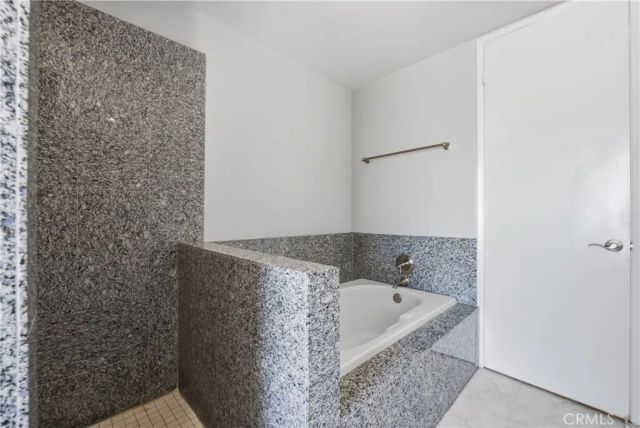 1470 E Andreas Road, Palm Springs, CA 92262