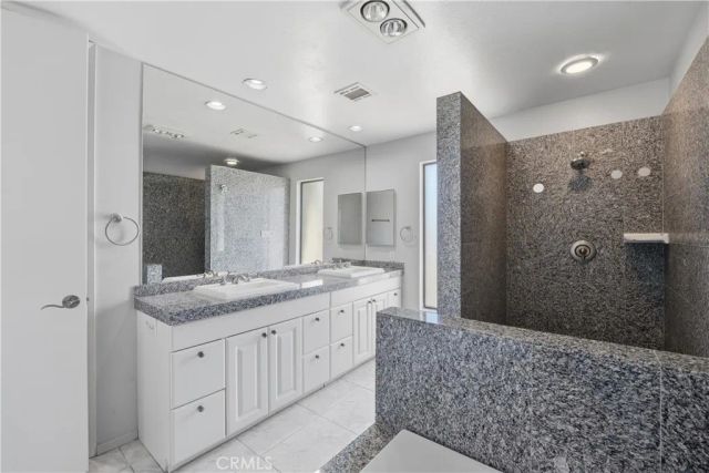 1470 E Andreas Road, Palm Springs, CA 92262